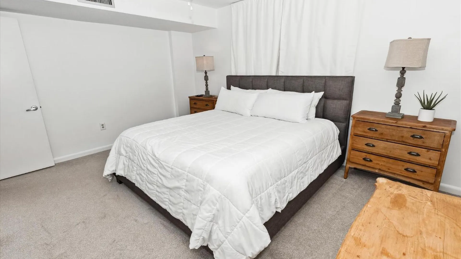 Dolphin Point 404A- By Holiday Isle Properties Destin