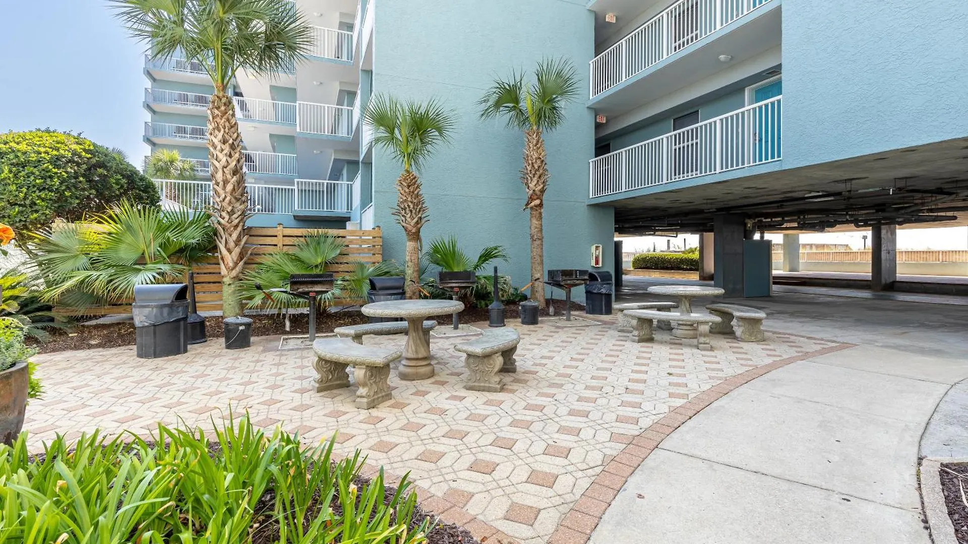 Dolphin Point 404A- By Holiday Isle Properties Destin