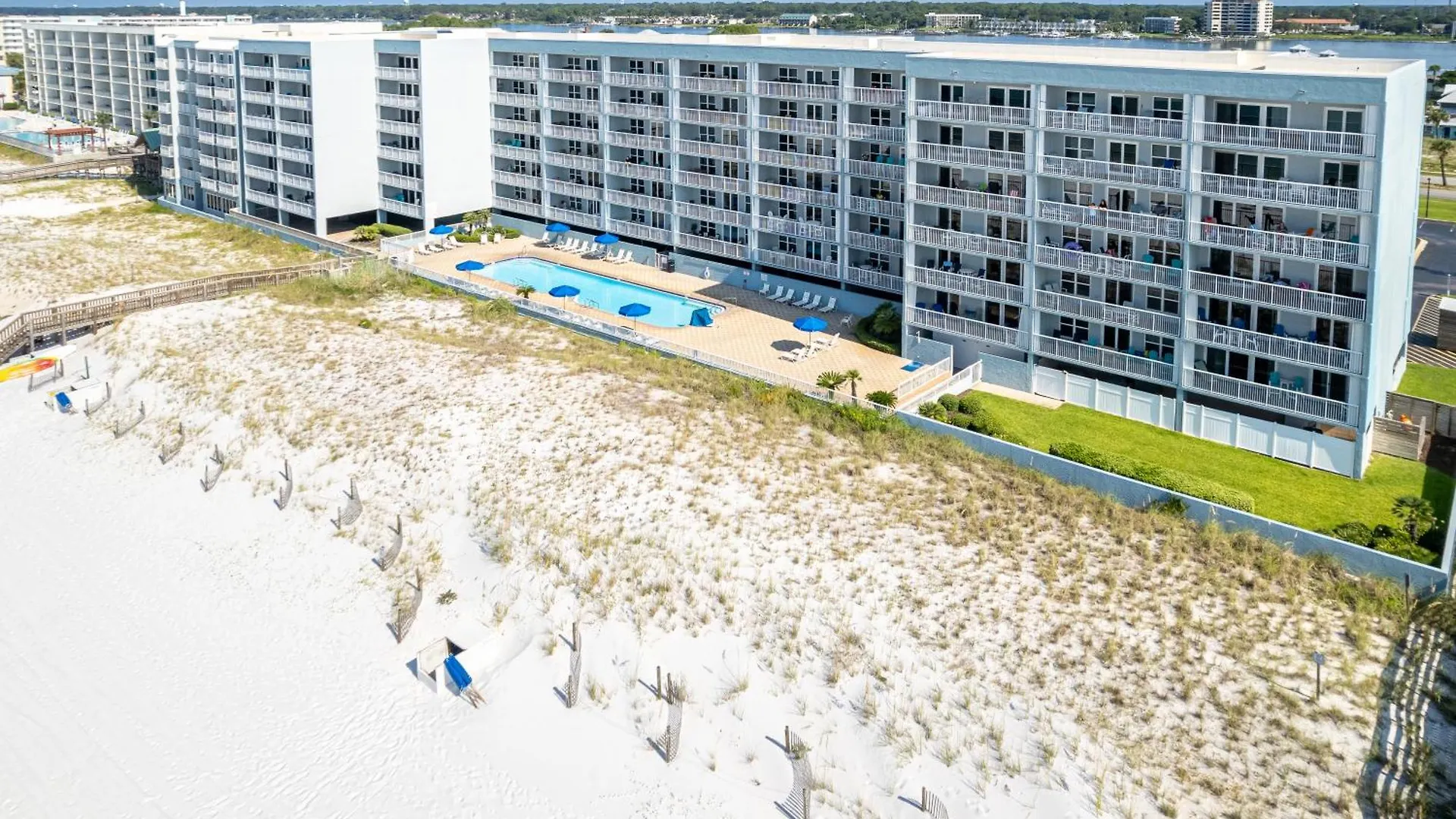 Dolphin Point 404A- By Holiday Isle Properties Destin Apartment